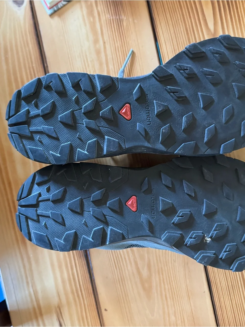 Salomon 8.5w OUTline hiking shoes